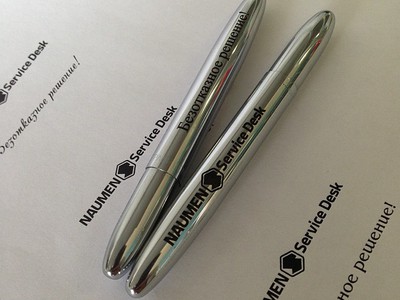 Лазерная гравировка логотипа на ручках